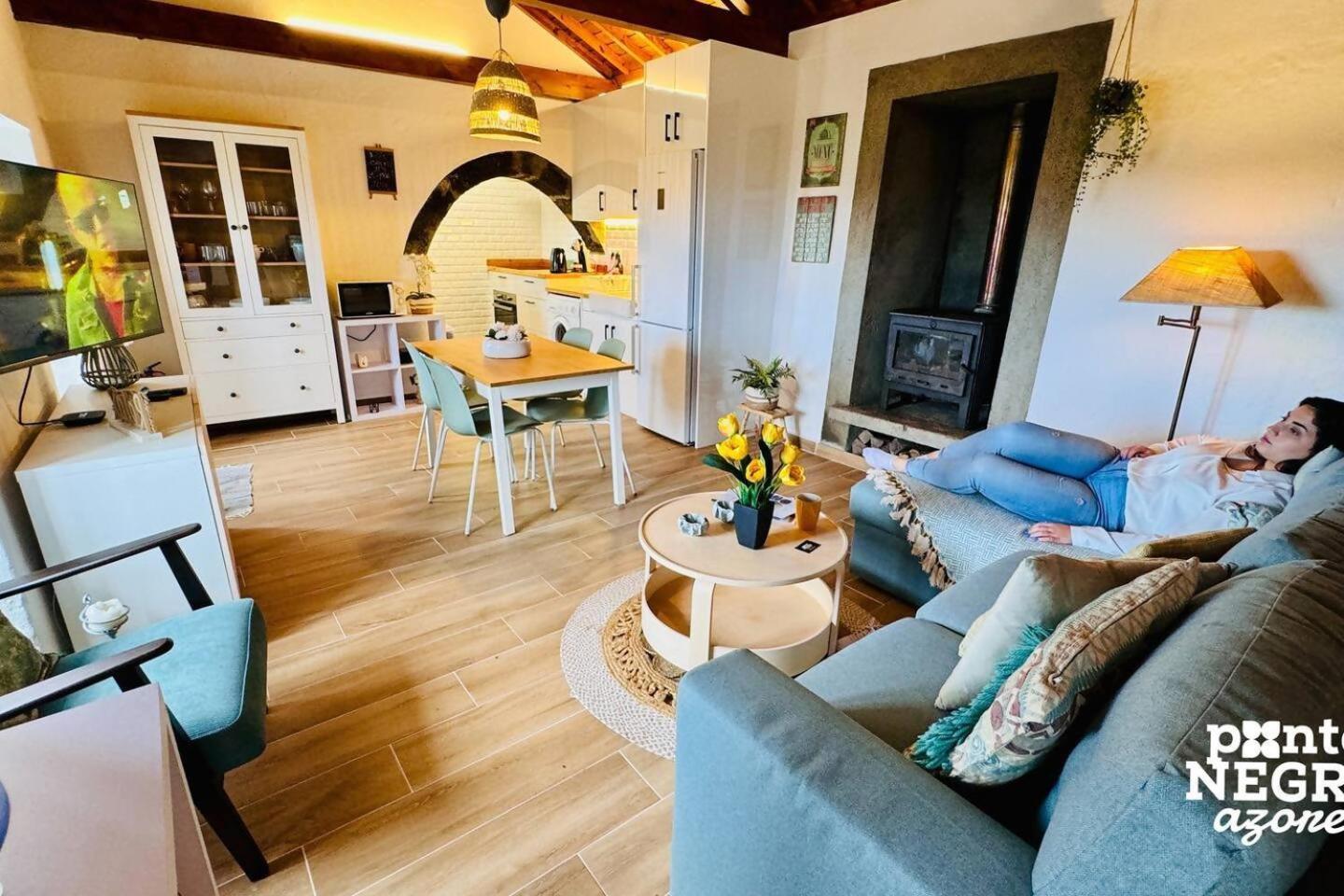 Charming Country House By Ponta Negra Azores Altares Экстерьер фото